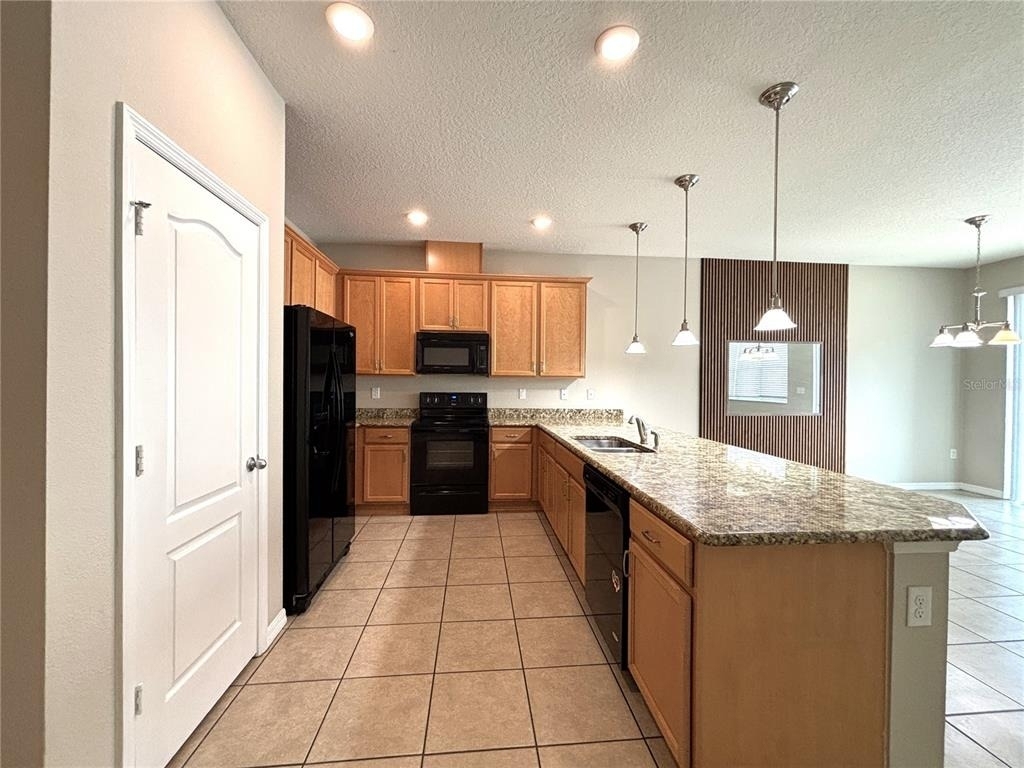 5110 Adelaide Drive - Photo 2