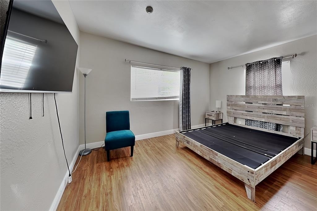 313 S Lawsona Boulevard - Photo 12