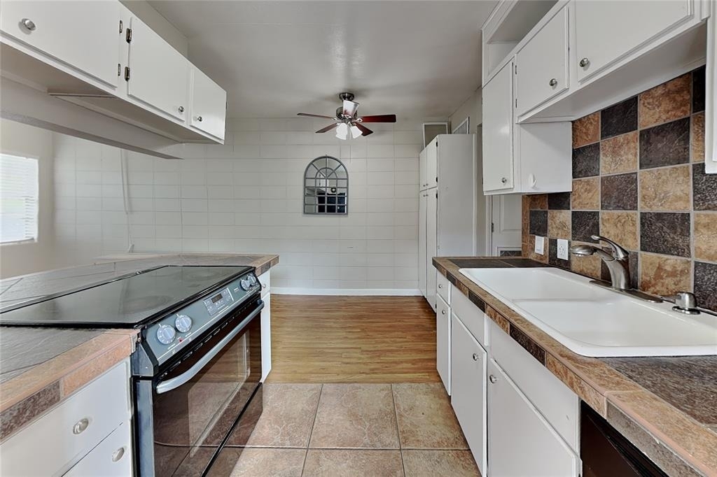 313 S Lawsona Boulevard - Photo 4