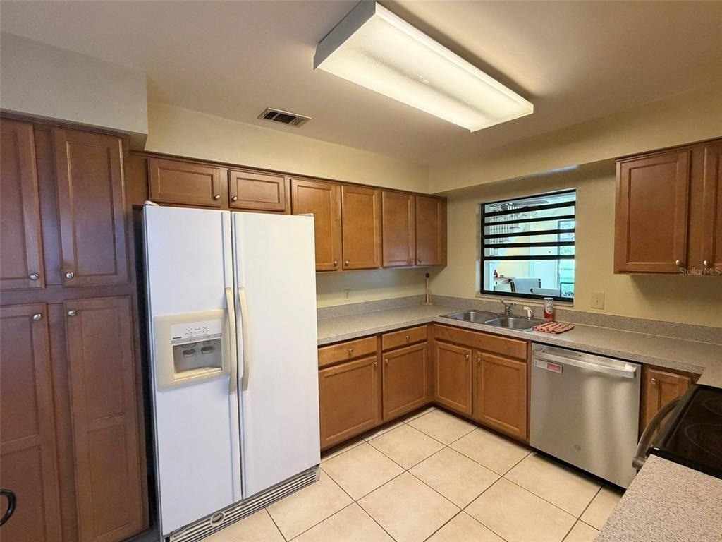 2570 Shadybranch Drive - Photo 9