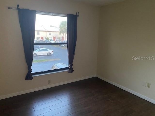 1604 Sunside Square - Photo 5