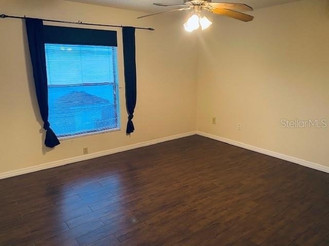1604 Sunside Square - Photo 6