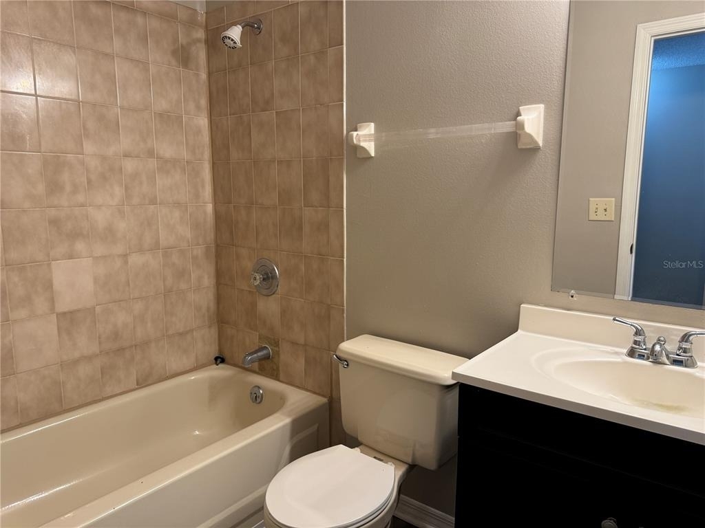 1643 Sandy Point Square - Photo 18