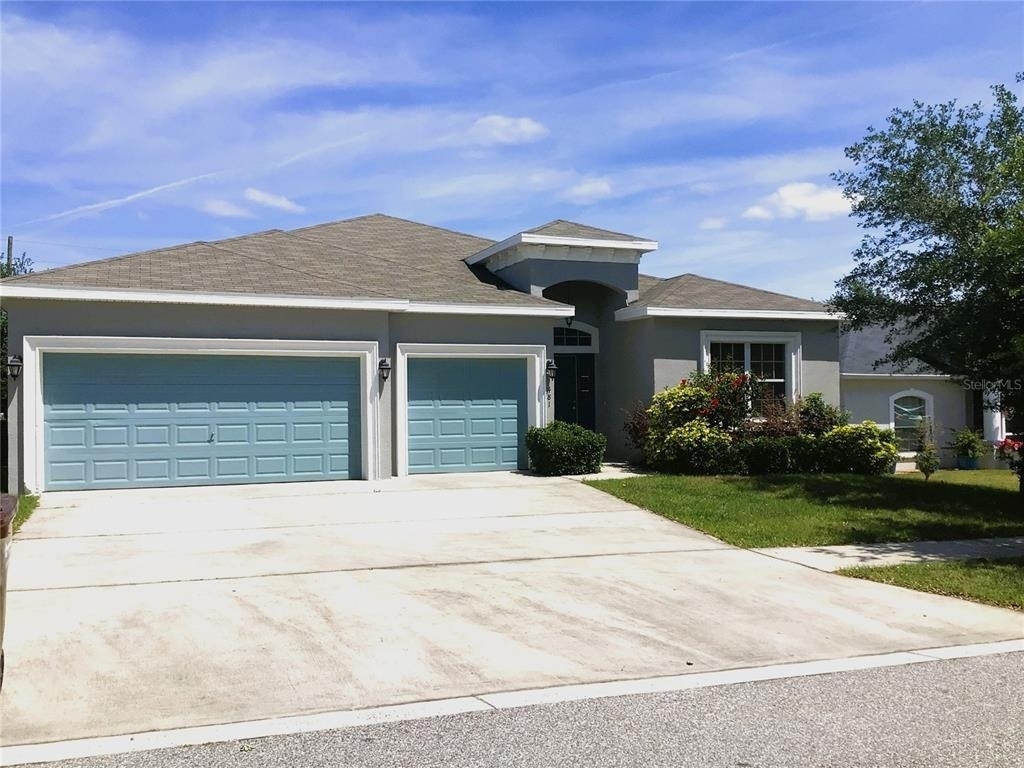 481 Pheasant Drive - Photo 1