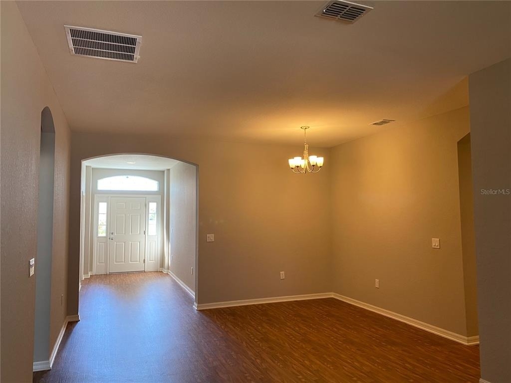 481 Pheasant Drive - Photo 2