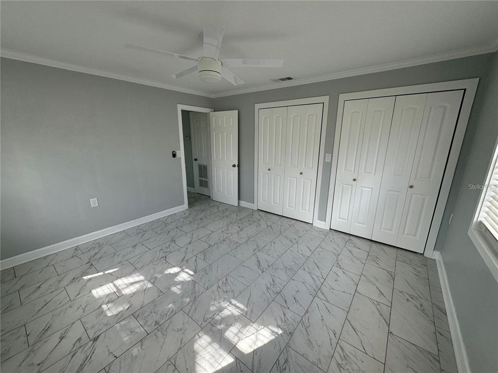 301 Colonia Lane W - Photo 5