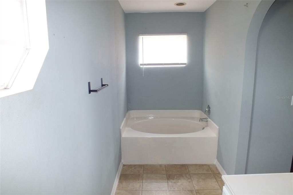 437 Fish Hawk Drive - Photo 2