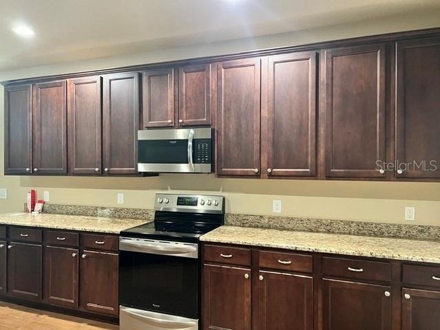 421 E Park Street - Photo 4