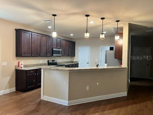 421 E Park Street - Photo 2