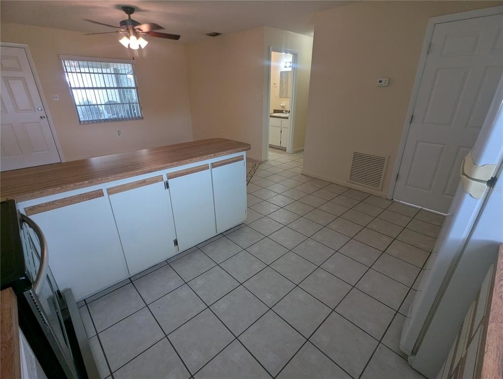 824 N Saint Clair Abrams Avenue - Photo 10