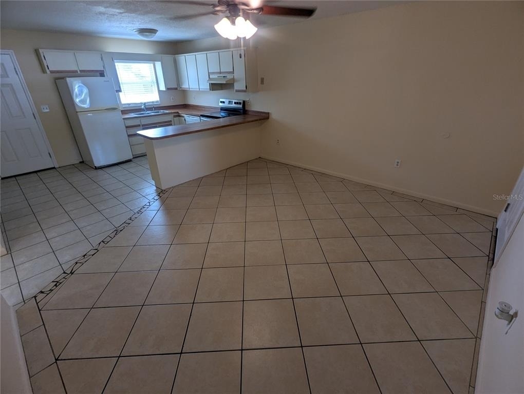 824 N Saint Clair Abrams Avenue - Photo 1