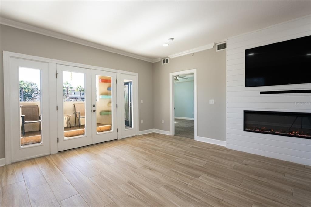 300 Bella Harbor Court - Photo 2