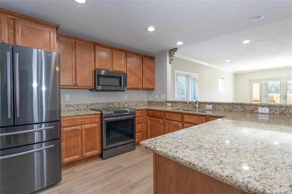 300 Bella Harbor Court - Photo 3