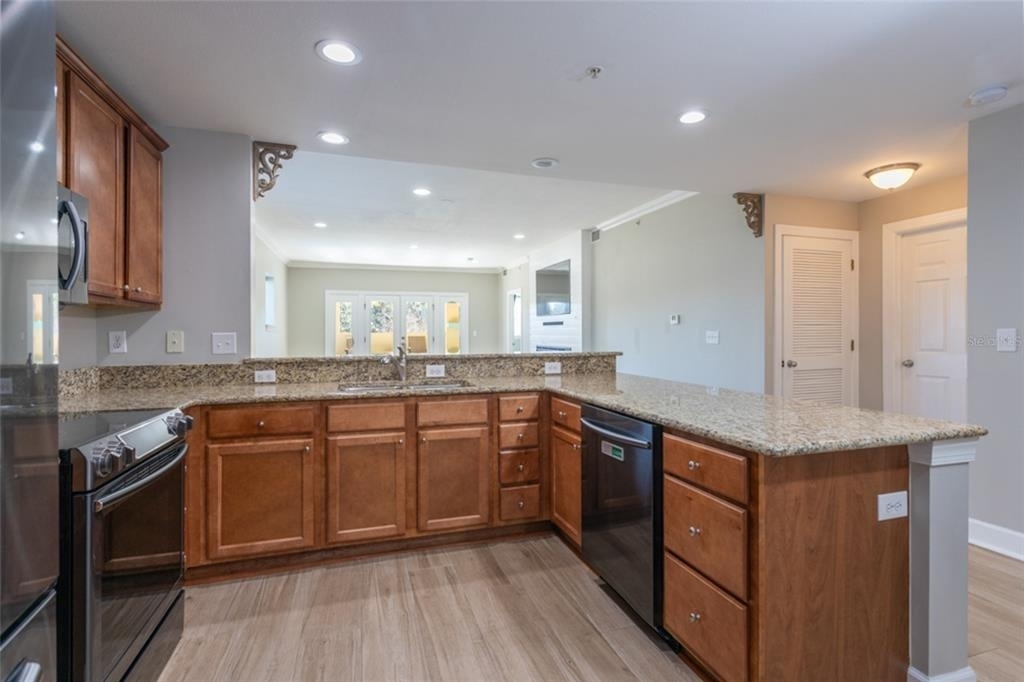 300 Bella Harbor Court - Photo 7