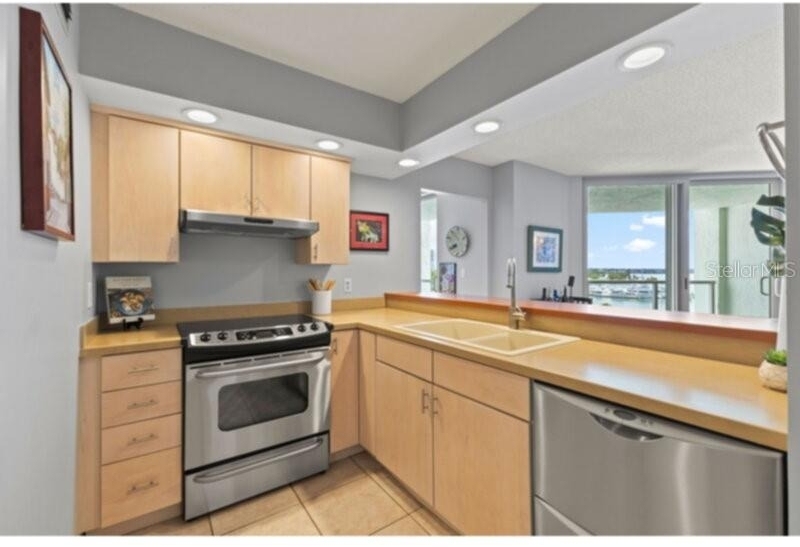 1111 N Gulfstream Avenue - Photo 19