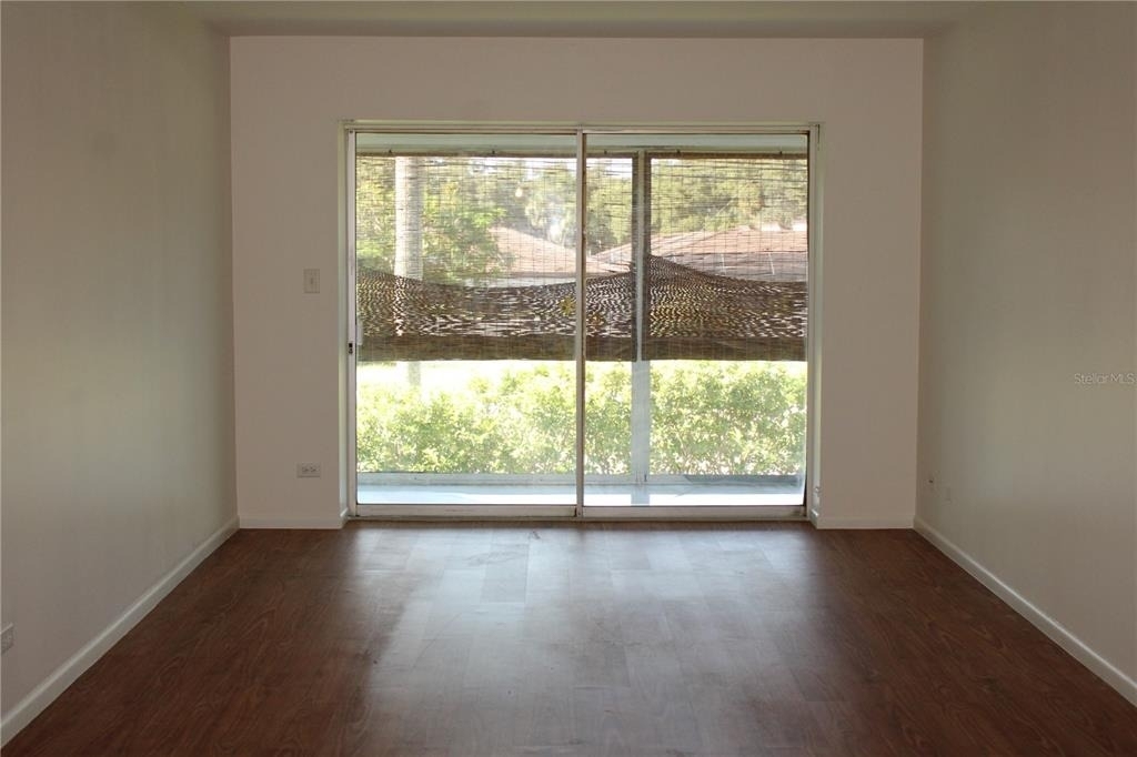 3900 Roxane Boulevard - Photo 5