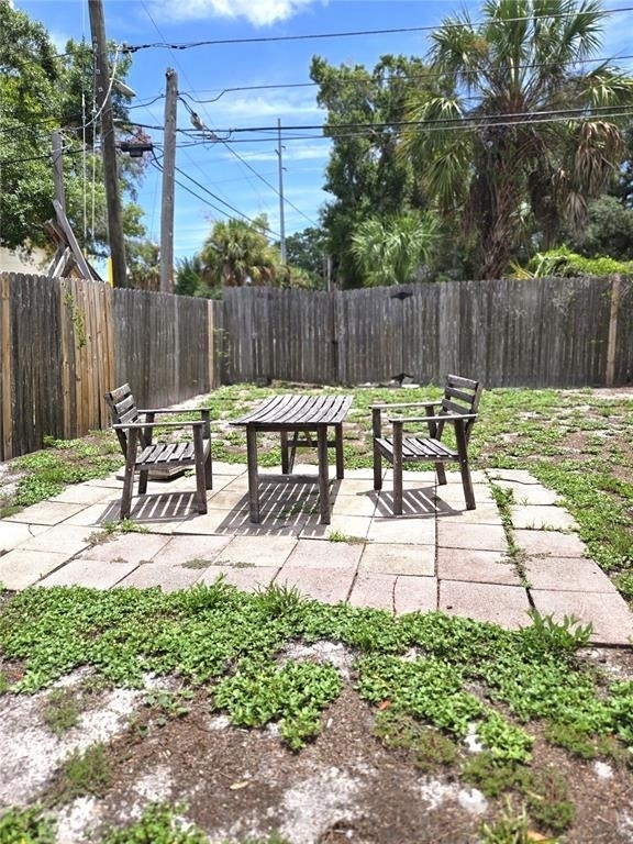 2304 Kingston Street S - Photo 21