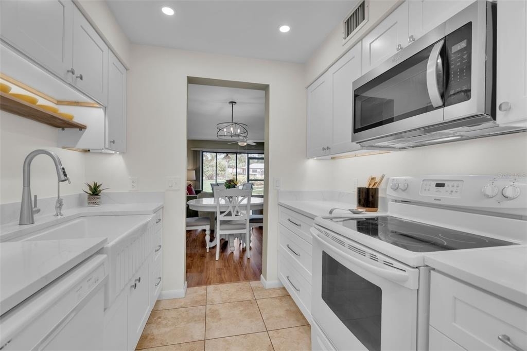 4644 Longwater - Photo 8