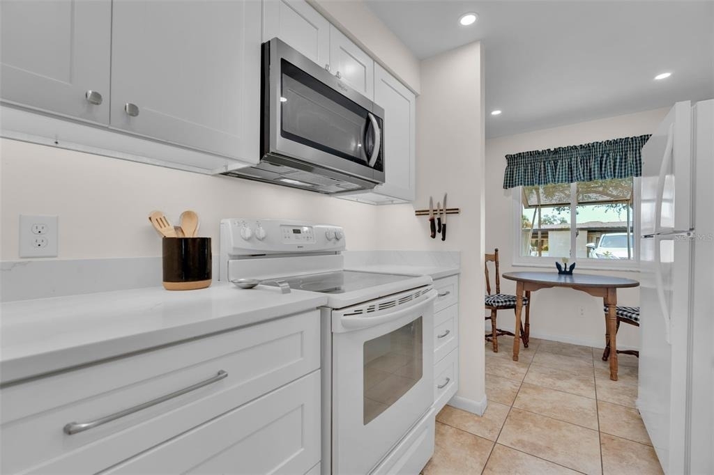 4644 Longwater - Photo 11