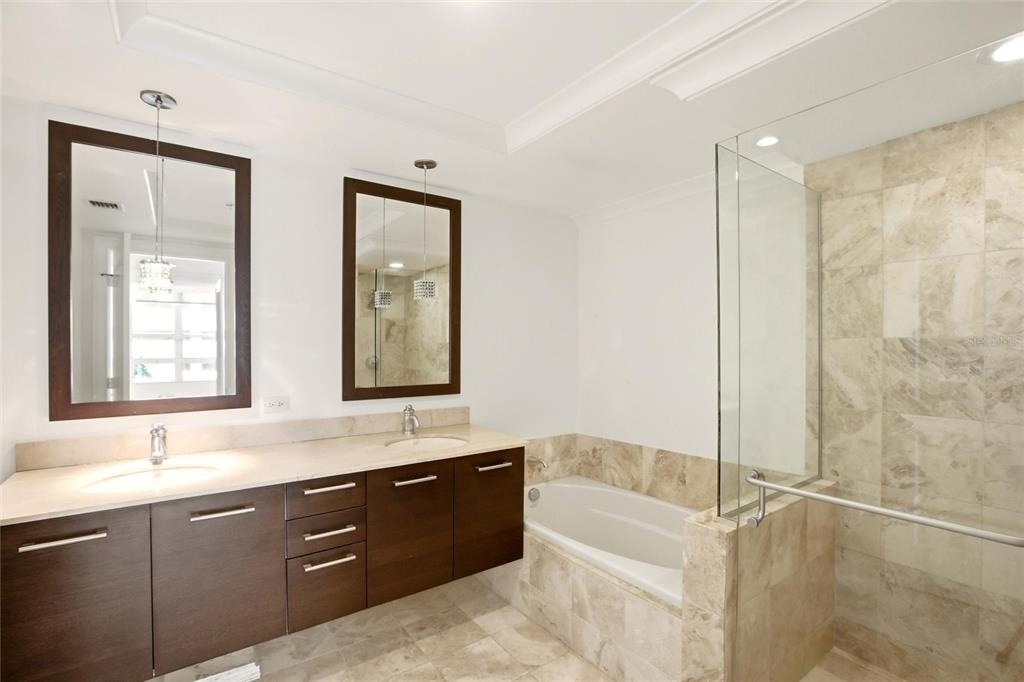 1350 Main Street - Photo 21