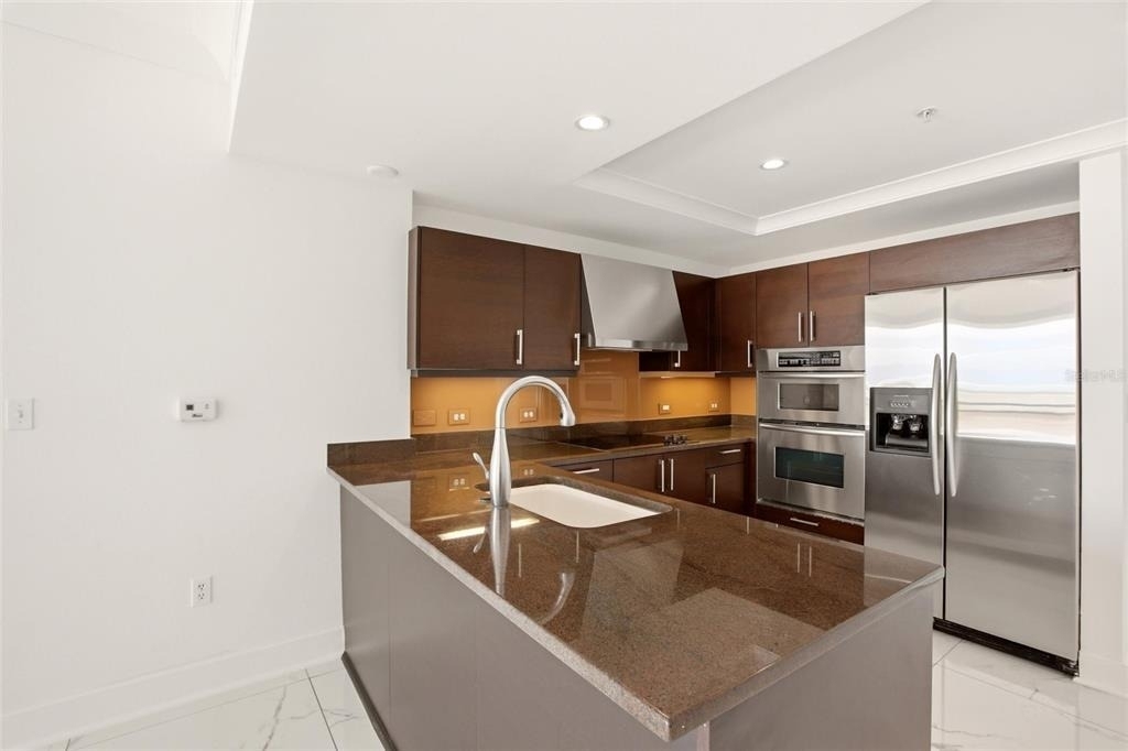 1350 Main Street - Photo 6