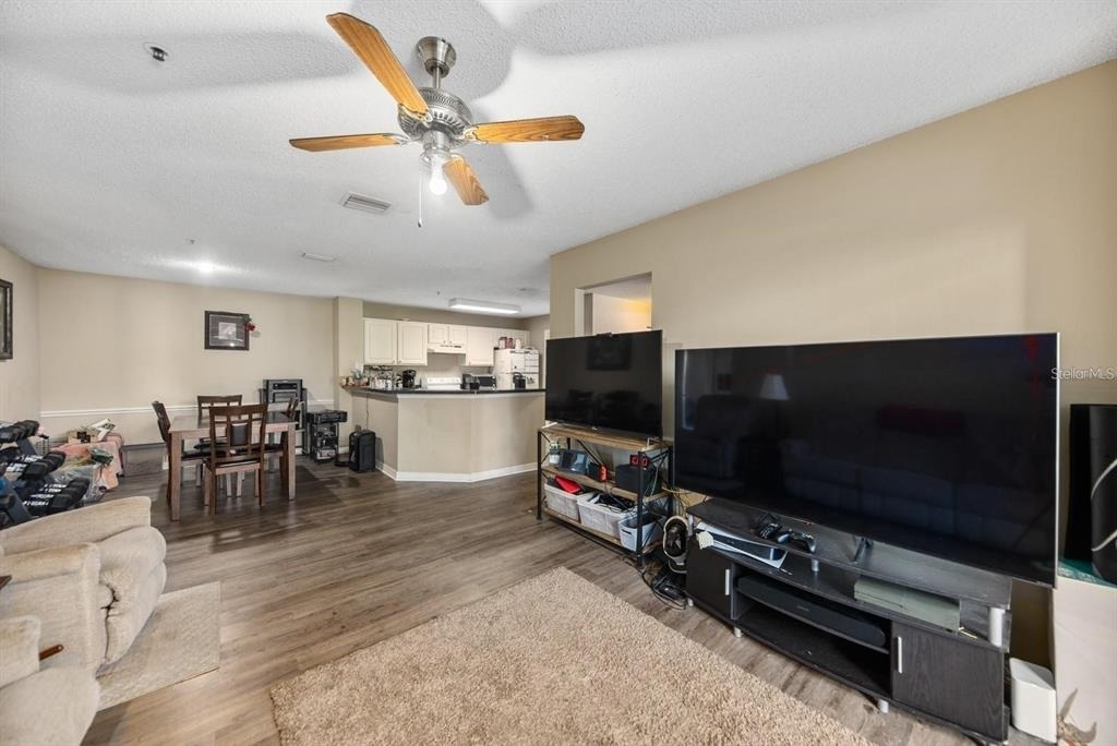 4045 Crockers Lake Boulevard - Photo 5