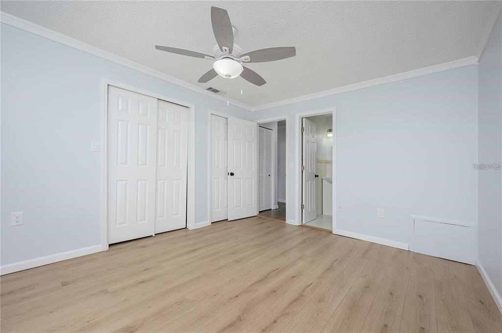 2608 Hidden Lake Drive N - Photo 11