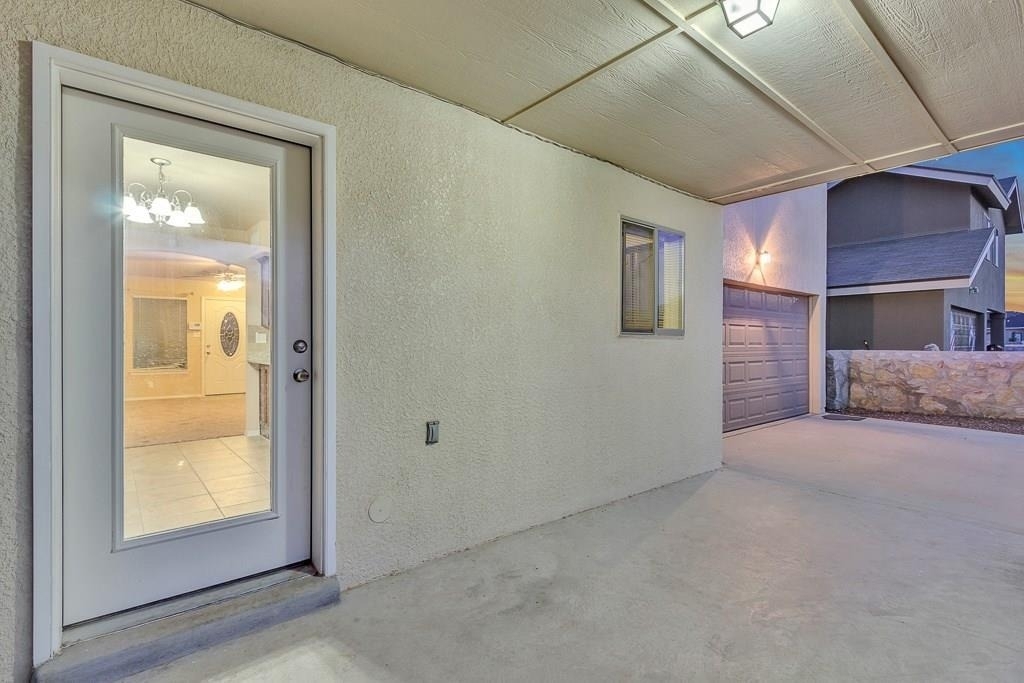 3925 Hueco Valley Drive - Photo 28