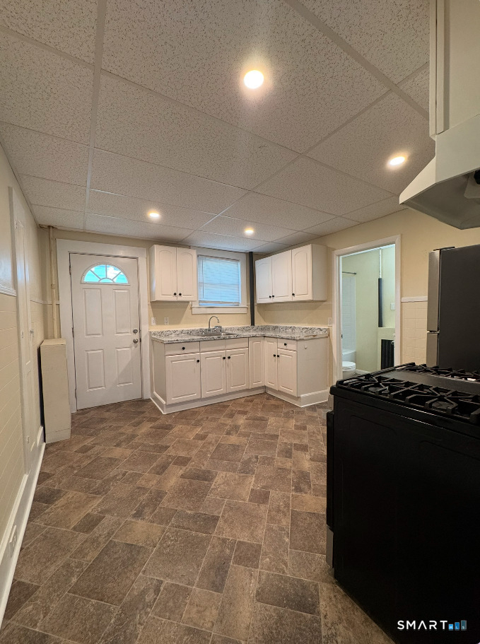 144-146 Montauk Avenue - Photo 5