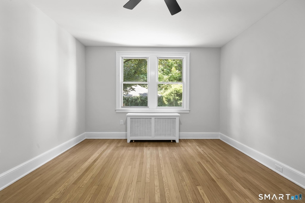 1070 Whitney Avenue - Photo 12