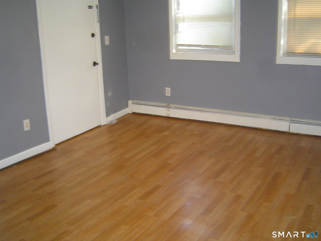 380 Blatchley Avenue - Photo 5