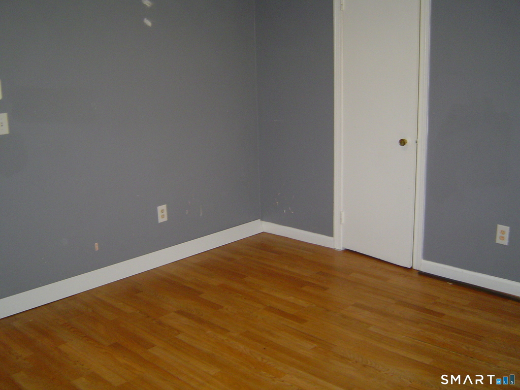 380 Blatchley Avenue - Photo 6