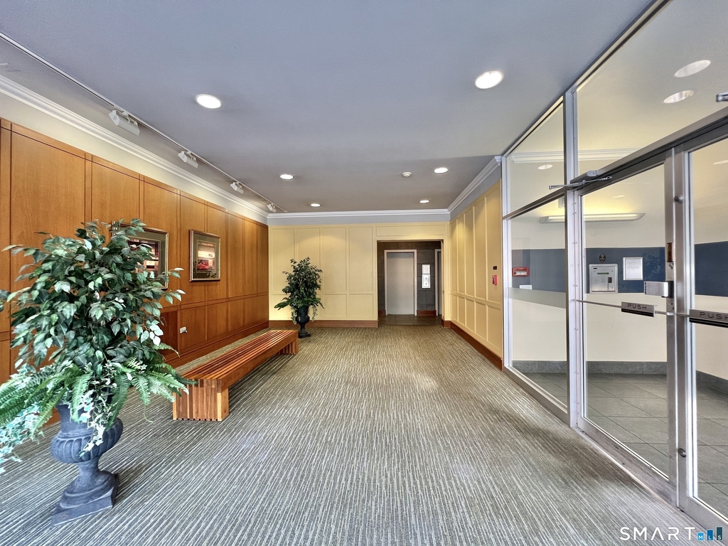 140 Grove Street - Photo 2