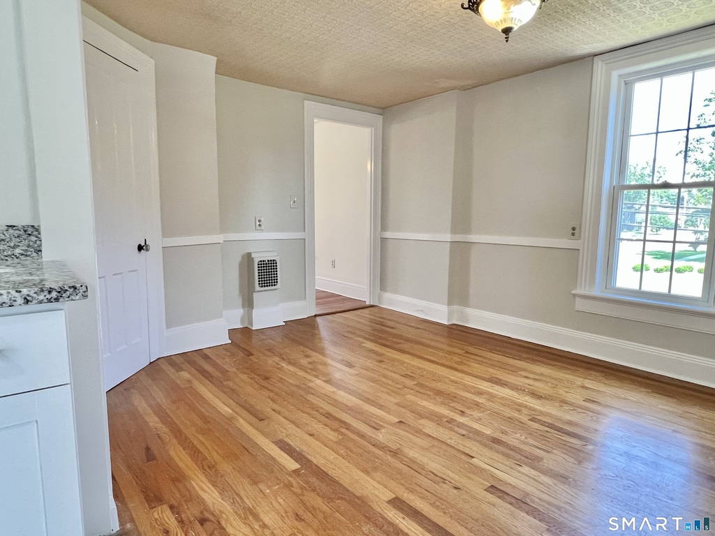1596 Main Street - Photo 7