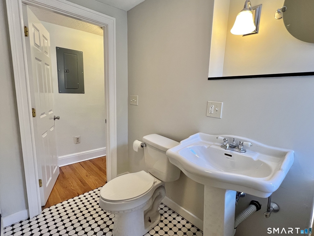 1596 Main Street - Photo 9