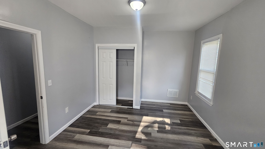 142-144 Adams Street - Photo 7