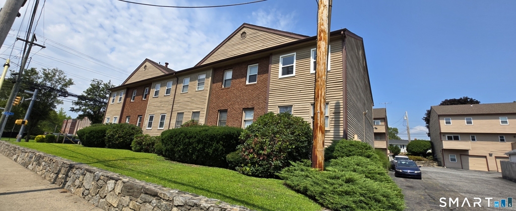 1300 Capitol Avenue - Photo 4