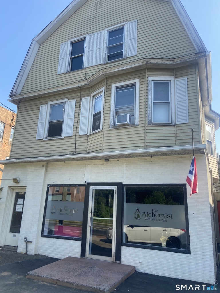 101 Poquonock Avenue - Photo 0