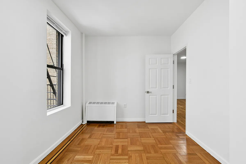 920 Riverside Drive - Photo 4