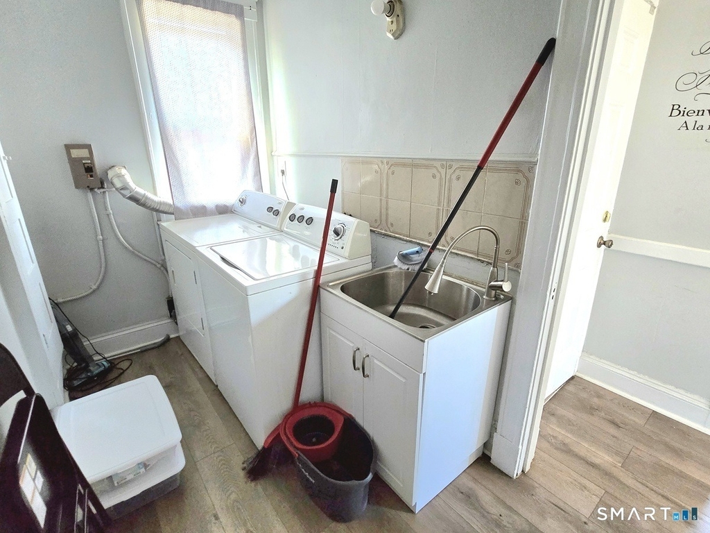 233 White Street - Photo 11