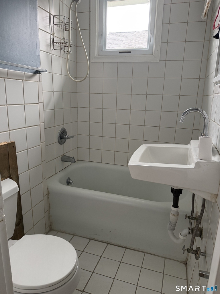 21 Holmes Avenue - Photo 4