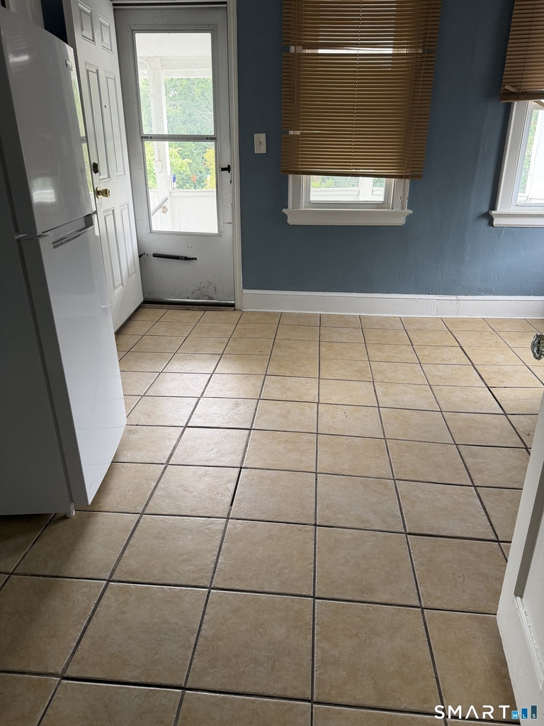 21 Holmes Avenue - Photo 2