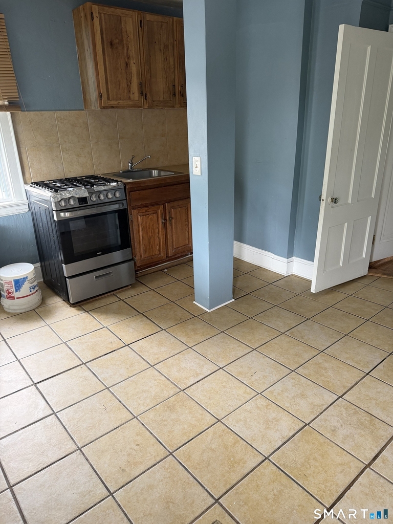 21 Holmes Avenue - Photo 1