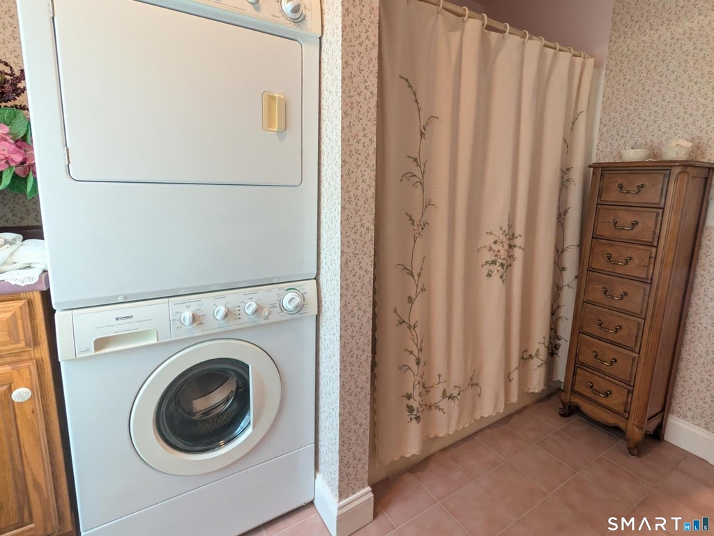 10 Shore Road - Photo 10