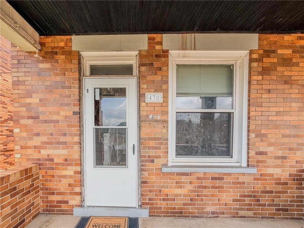 438 Glenwood Dr - Photo 2