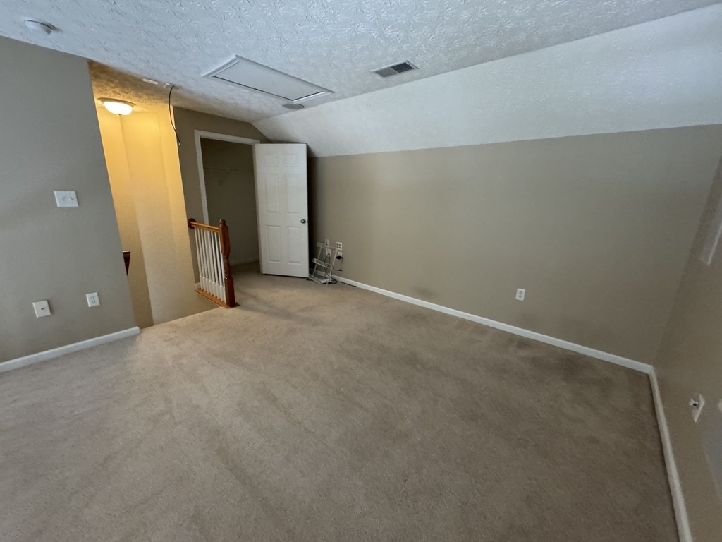302 Fairgate Drive - Photo 13