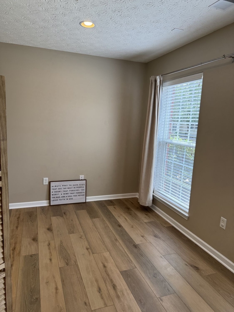 302 Fairgate Drive - Photo 18