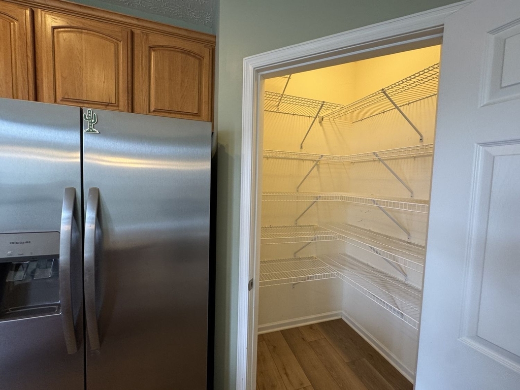 302 Fairgate Drive - Photo 5