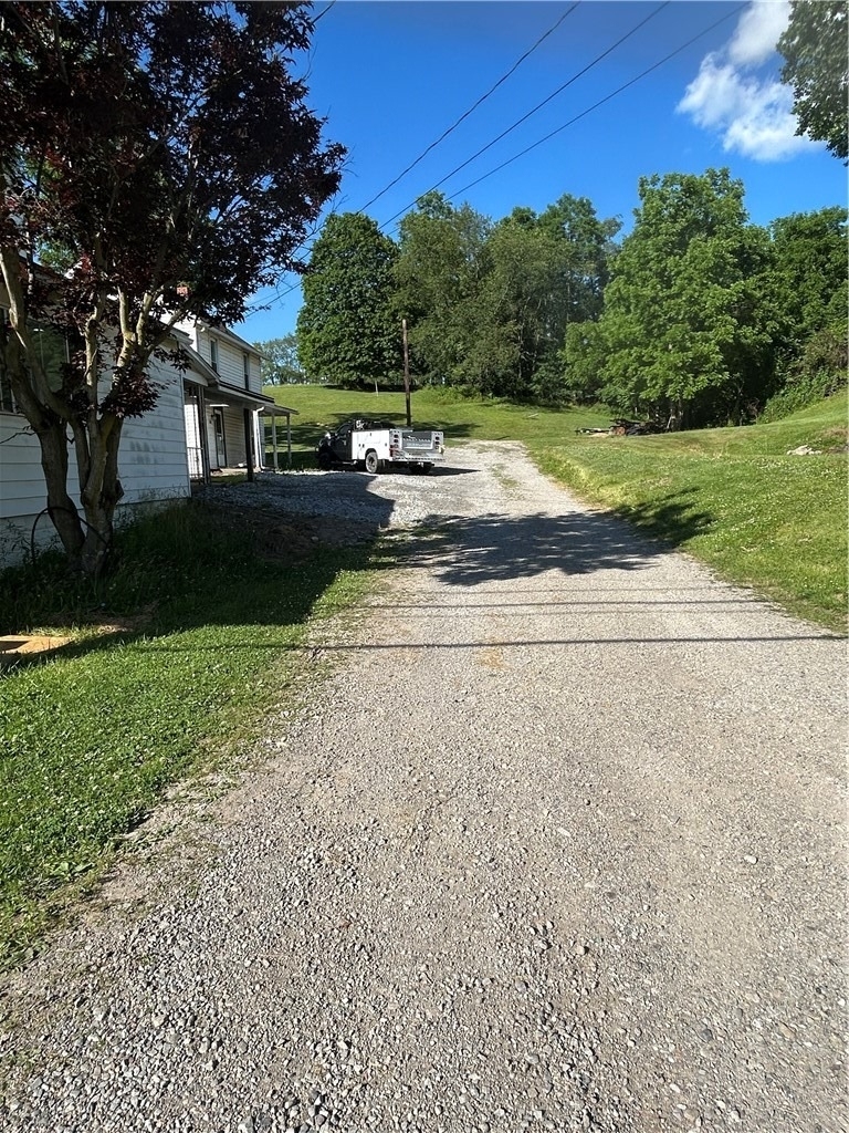 745 Manifold Rd - Photo 3