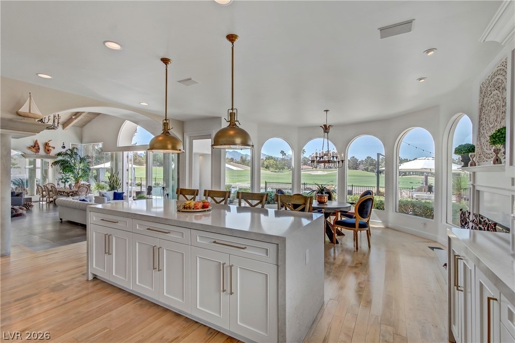8628 Scarsdale Drive - Photo 15